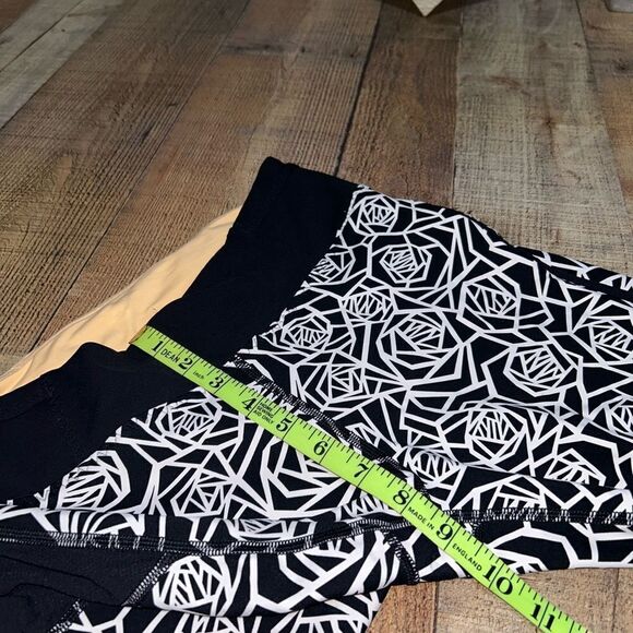 Lululemon Real Quick Crop *Full-On Luxtreme
Posey Black White / Black - Picture 13 of 14